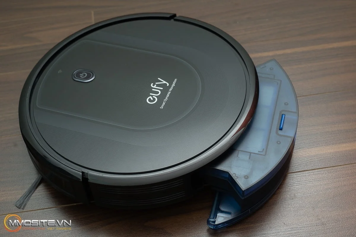 Trên tay Eufy Robovac G10 Hybrid - robot hút bụi giá hợp lý cho ngôi nhà thông minh của bạn