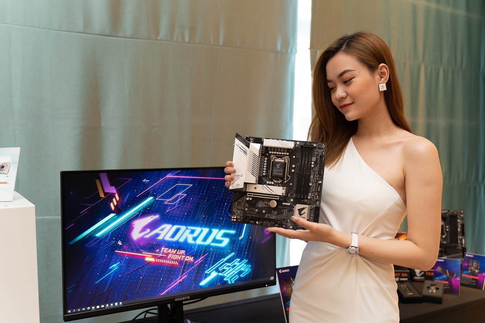 YUU4373 MMOSITE - Thông tin công nghệ, review, thủ thuật PC, gaming