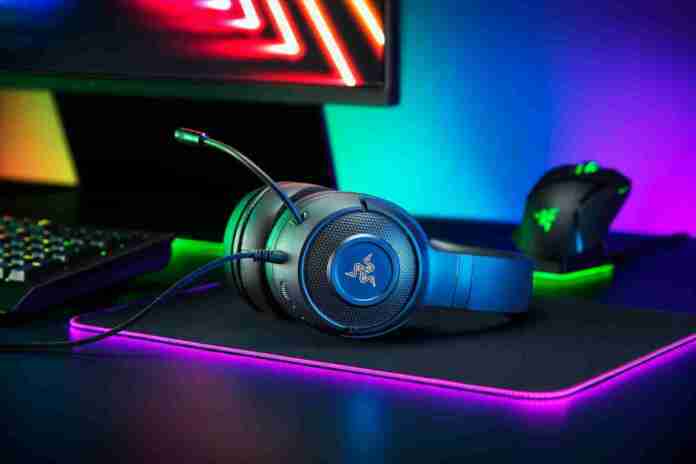 TẬN HƯỞNG TRẢI NGHIỆM GAME TIỆN NGHI VỚI TAI NGHE RAZER KRAKEN V3 X SIÊU NHẸ