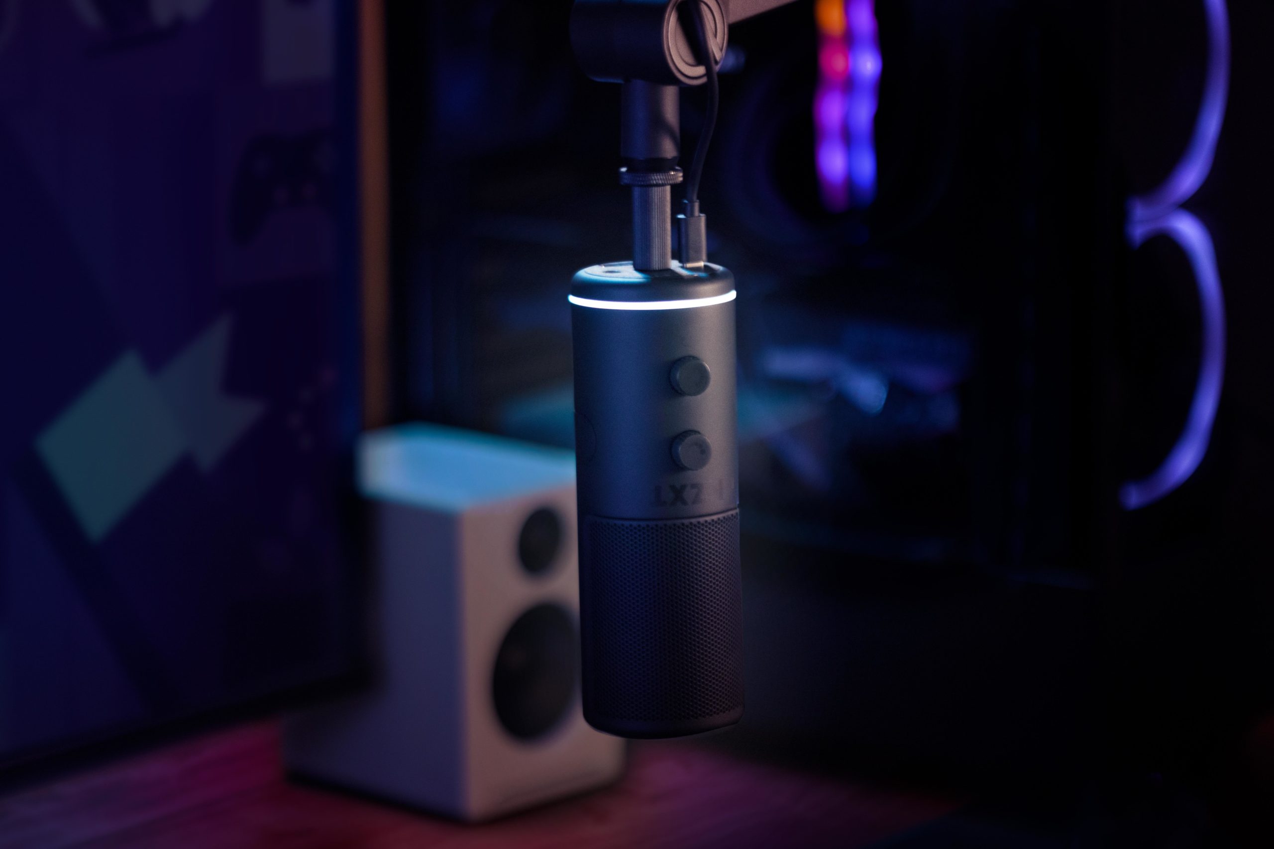 NZXT ra mắt microphone mới mang tên CAPSULE dành cho streamer