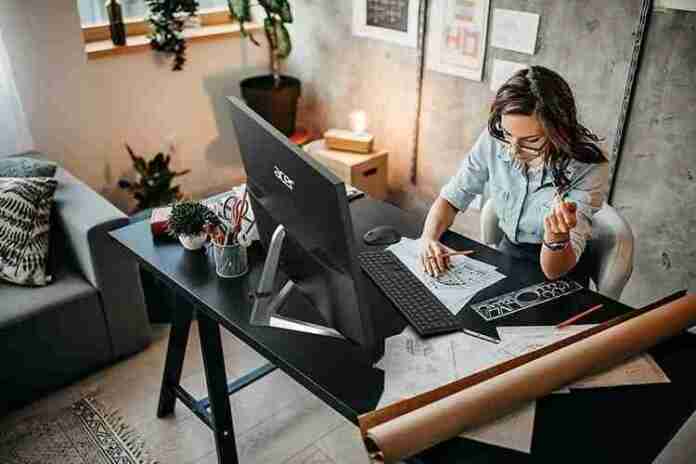 Aspire-C27_Aspire-C24_Lifestyle-03 Acer mạnh tay nâng cấp cấu hình, tính siêu di động cho mẫu laptop Swift X