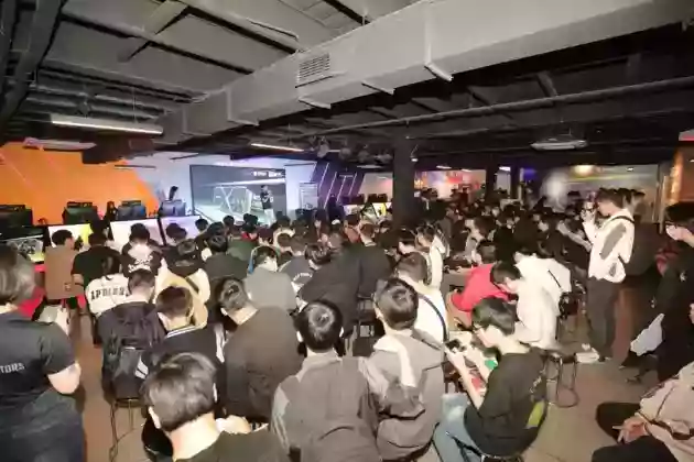 Jensen Huang CEO NVIDIA BAT NGO XUAT HIEN TAI SU KIEN GEFORCE FANS PARTY mmosite 5 MMOSITE - Thông tin công nghệ