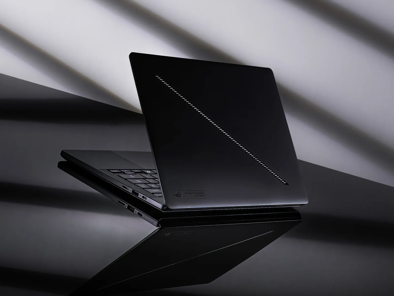 Laptop gaming ROG moi nhat trang bi RTX 50 Series 6 result MMOSITE - Thông tin công nghệ, review, thủ thuật PC, gaming