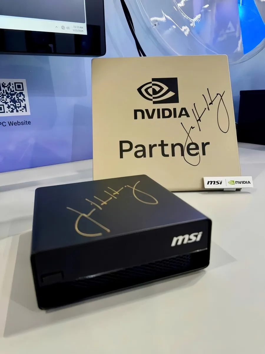 MSI ra mắt siêu máy tính AI cá nhân EdgeXpert xây dựng trên nền tảng NVIDIA DGX Spark 4 EdgeXpert at COMPUTEX 2 result MMOSITE - Thông tin công nghệ