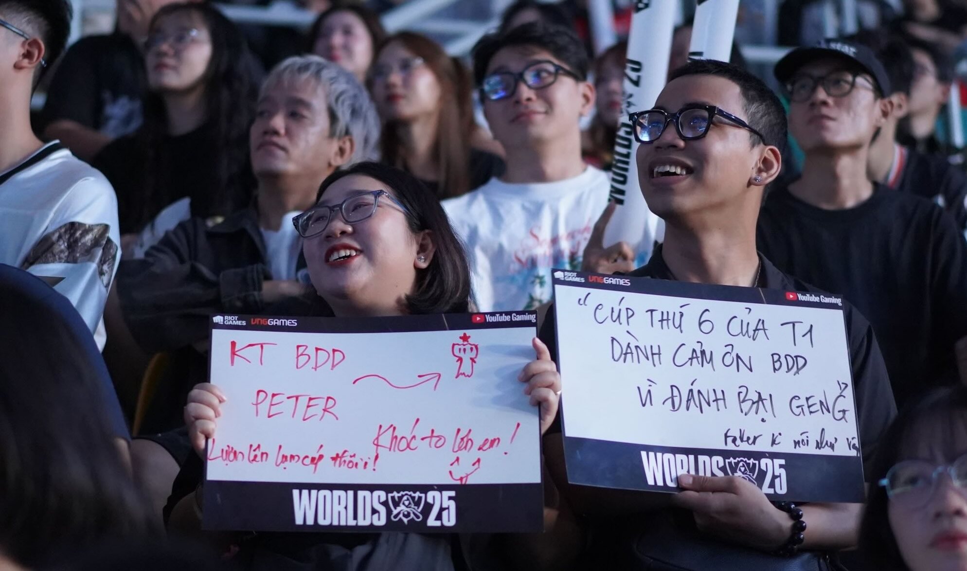 nguoi ham mo t1 tai viewing party