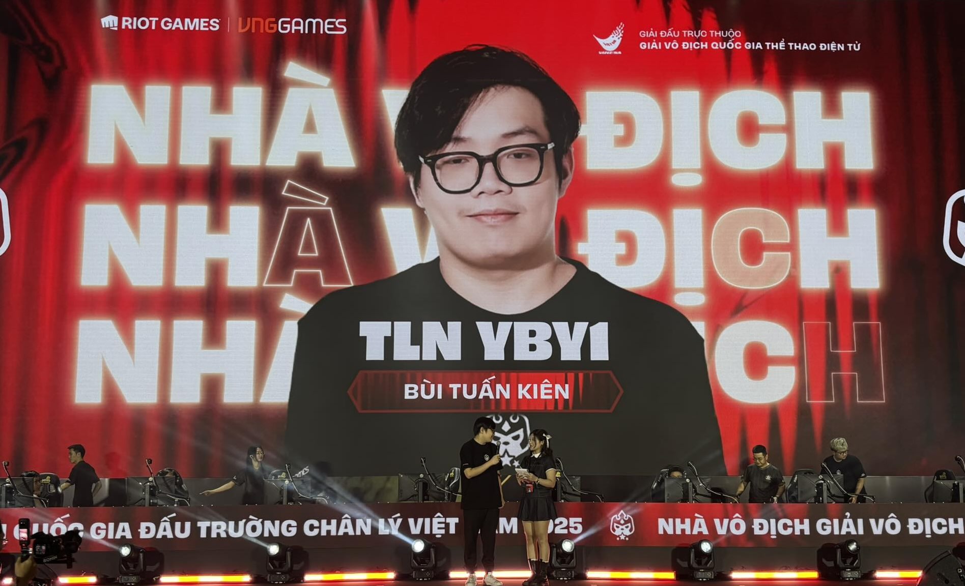 Tuyển thủ YBY1 vô địch mùa đầu tiên của giải Vô địch Quốc gia ĐTCL 2025 2 Tuyển thủ YBY1 vô địch mùa đầu tiên của giải Vô địch Quốc gia ĐTCL 2025