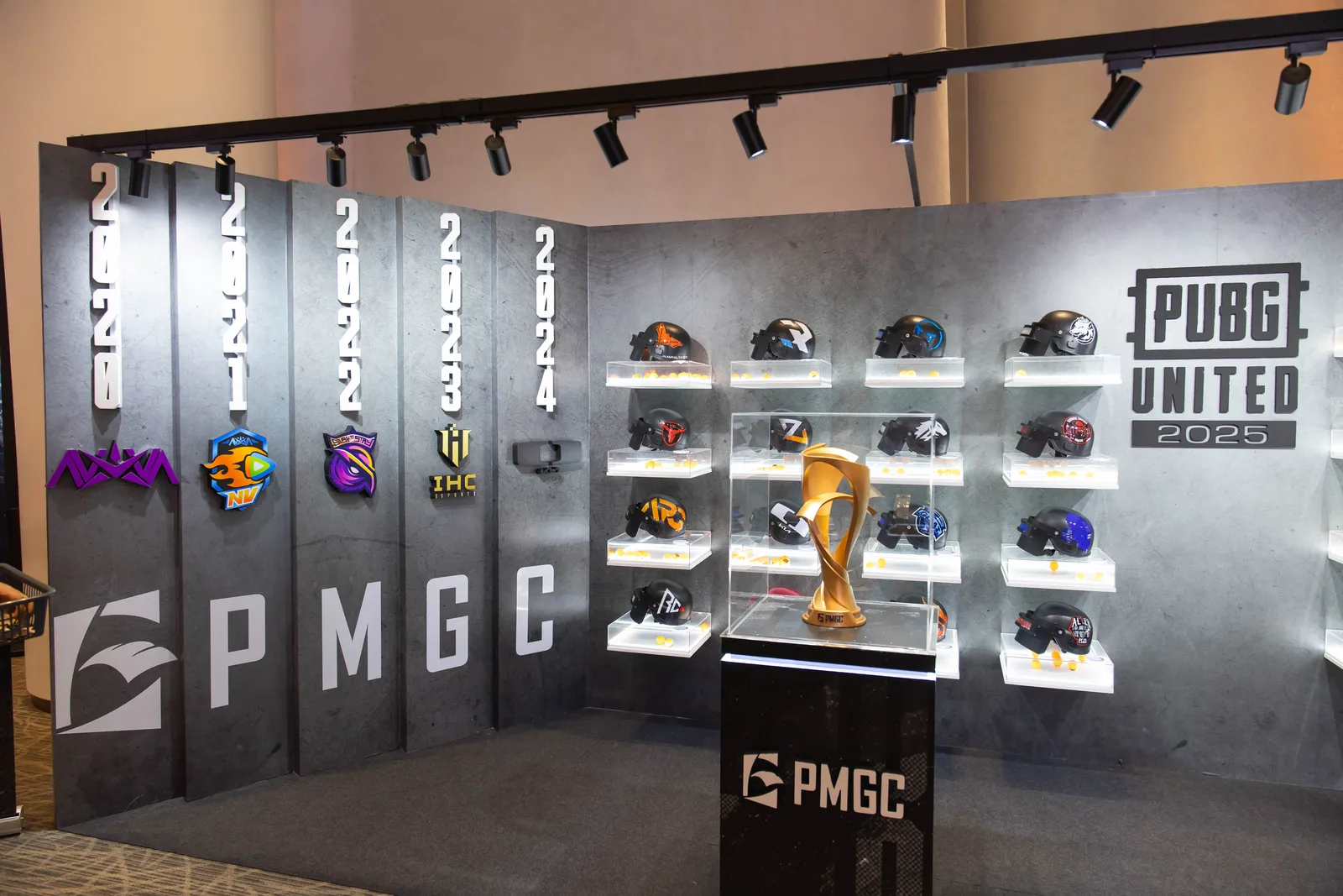 Nhìn lại toàn cảnh 2025 PMGC: Giải đấu Esports lớn nhất năm của PUBG Mobile, lần đầu kết hợp PUBG tạo thành PUBG UNITED 8 toan canh 2025 pmgc 4 MMOSITE - Thông tin công nghệ