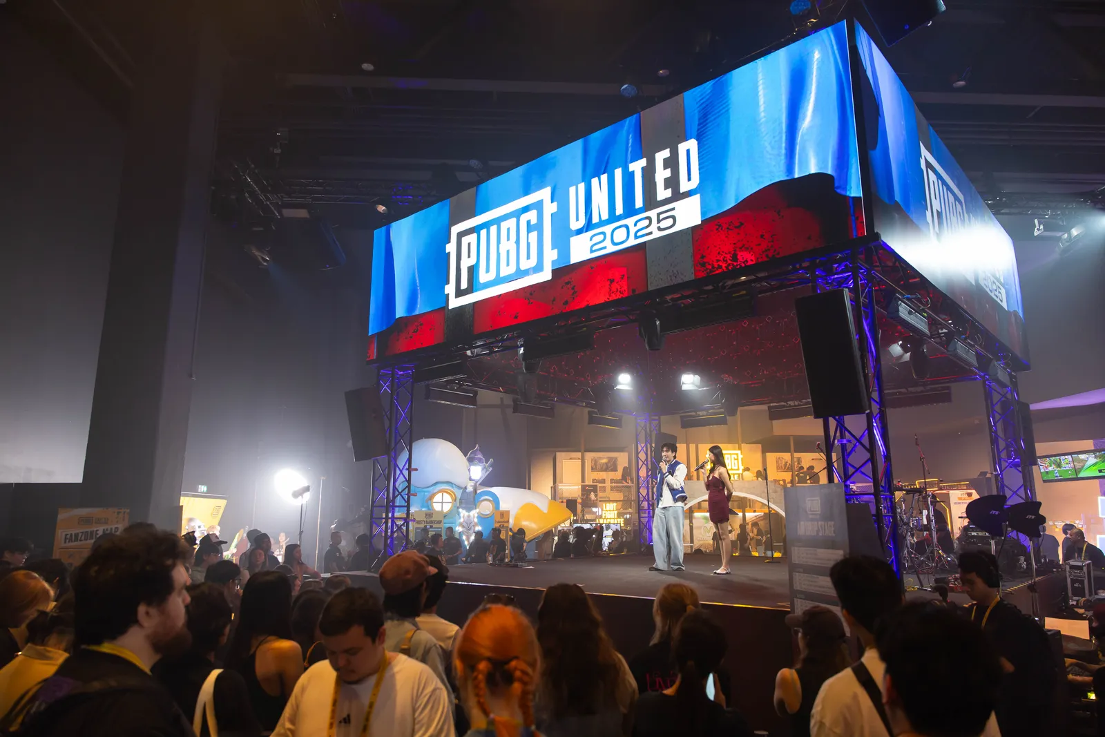 Nhìn lại toàn cảnh 2025 PMGC: Giải đấu Esports lớn nhất năm của PUBG Mobile, lần đầu kết hợp PUBG tạo thành PUBG UNITED 9 toan canh 2025 pmgc 5 MMOSITE - Thông tin công nghệ