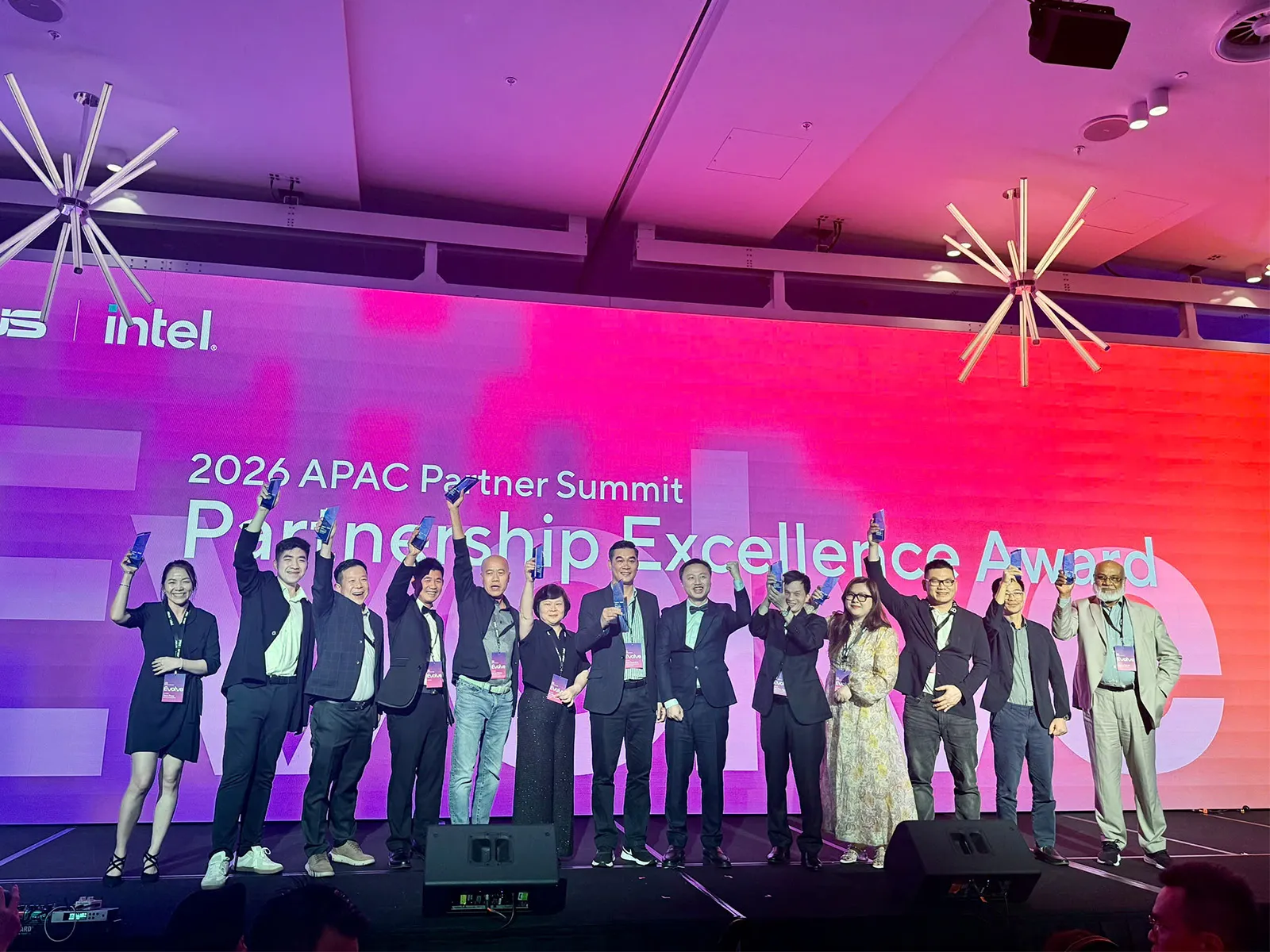 ASUS thúc đẩy hợp tác chiến lược tại Hội nghị Đối tác ASUS APAC 2026 3 ASUS APAC Partner Summit 2026 2 result MMOSITE - Thông tin công nghệ