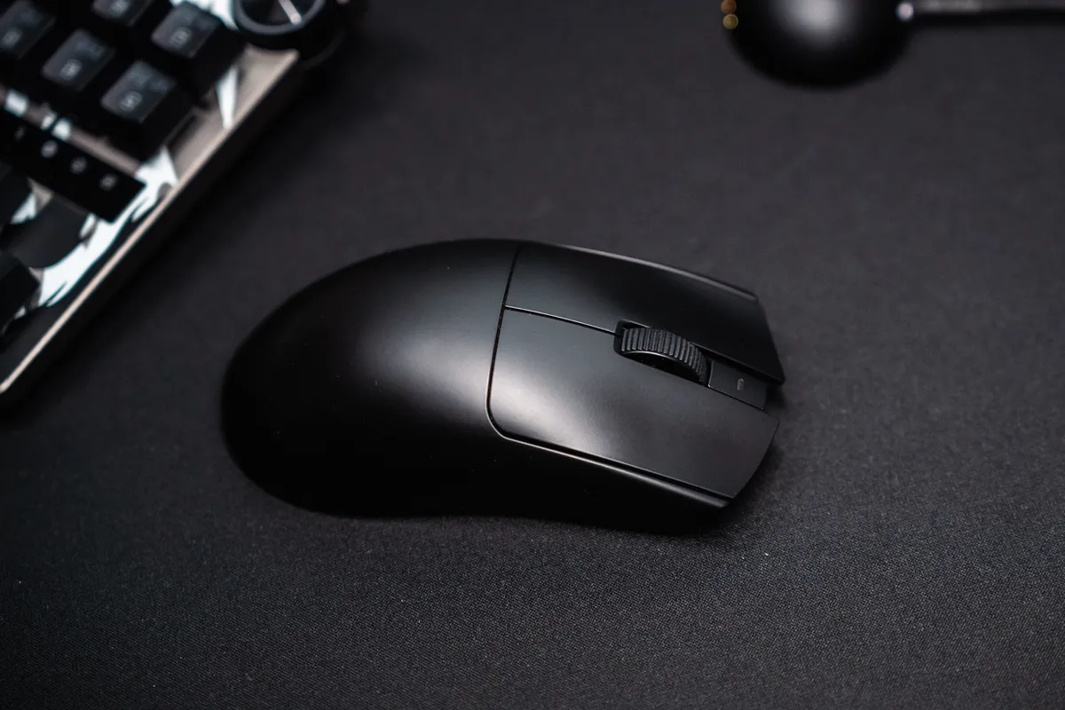 Đánh giá Razer Viper V4 Pro và Gigantus V2 Pro: khi hiệu năng đi cùng sự kiểm soát 3 YUU 0432 result MMOSITE - Thông tin công nghệ