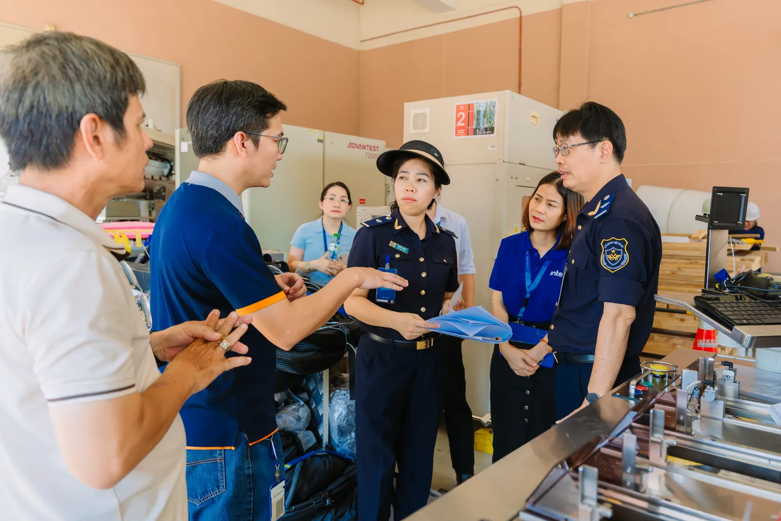 intel vietnam trao tang thiet bi ban dan 02 result MMOSITE - Thông tin công nghệ