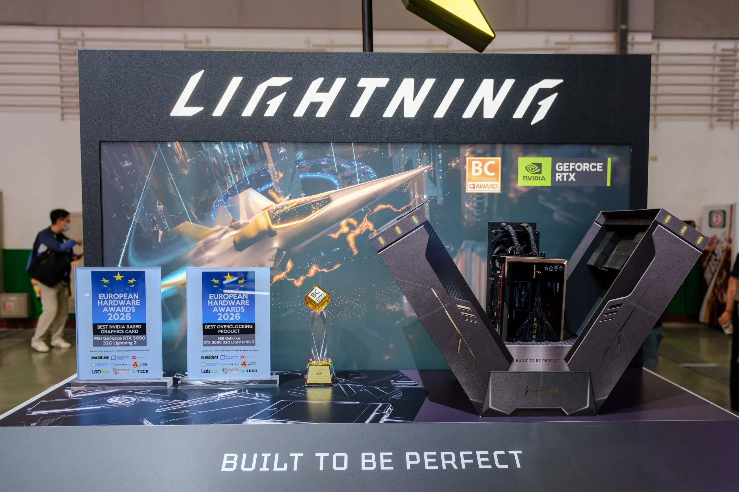 MEG Vision X2 AI+ gây chú ý với trợ lý AI dạng hologram tại Computex 2026 53 153 TINH6719 result MMOSITE - Thông tin công nghệ