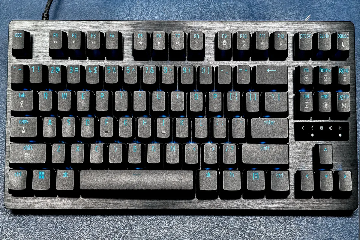 Đánh giá Razer Huntsman V3 Tenkeyless 8KHz: gọn lại để kiểm soát tốt hơn Đánh giá Razer Huntsman V3 Tenkeyless 8KHz: gọn lại để kiểm soát tốt hơn