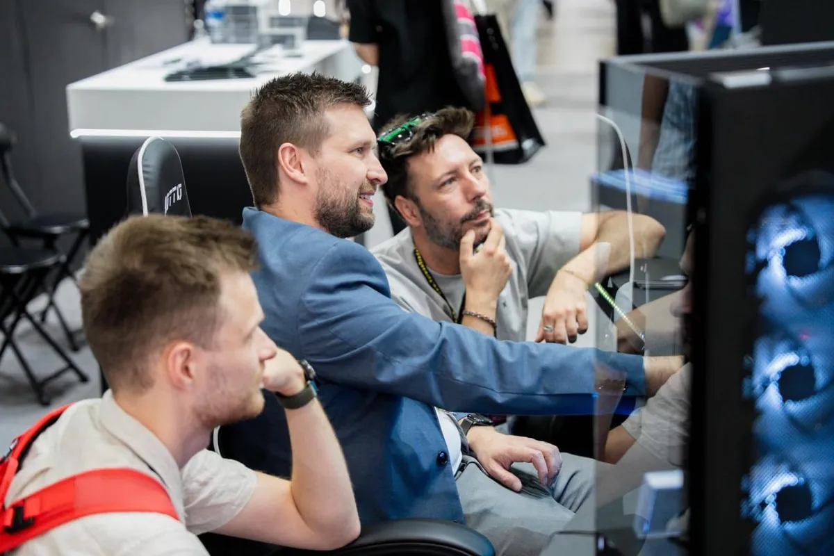 Physical AI trở thành tâm điểm tại COMPUTEX 2026 4 photo 2026 06 14 11.36.34 result MMOSITE - Thông tin công nghệ