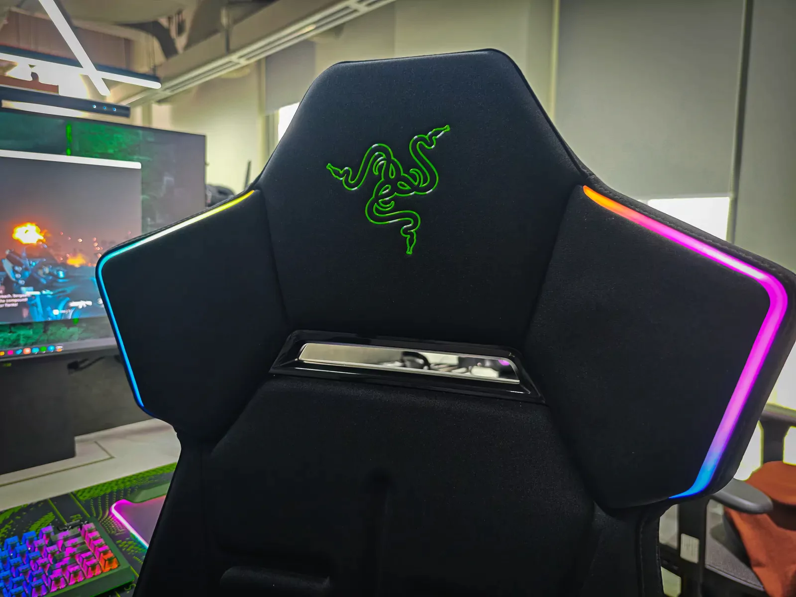Trải nghiệm Razer Soma Chroma - ghế gaming RGB mở đầu kỷ nguyên đắm chìm 27 2147483648 210055 1 MMOSITE - Thông tin công nghệ