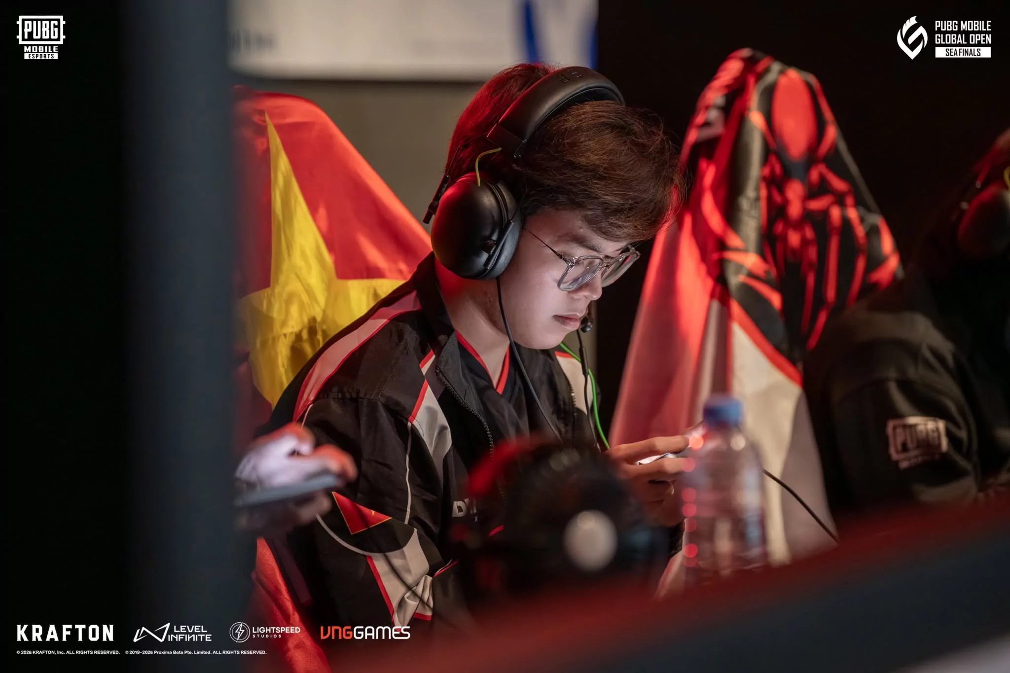 Cơn Sốt Mobile Esports: Vì sao game di động trở thành "mỏ vàng" mới của ngành Gaming? 7 tuyển thủ chơi game