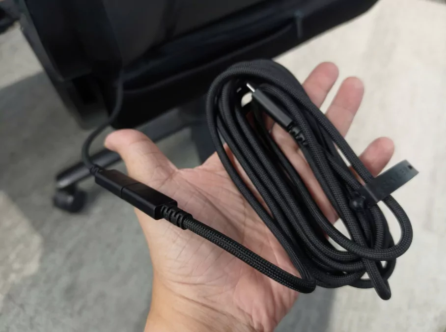 Trải nghiệm Razer Soma Chroma - ghế gaming RGB mở đầu kỷ nguyên đắm chìm 36 trai nghiem razer soma chroma ghe gaming rgb 01 2 MMOSITE - Thông tin công nghệ