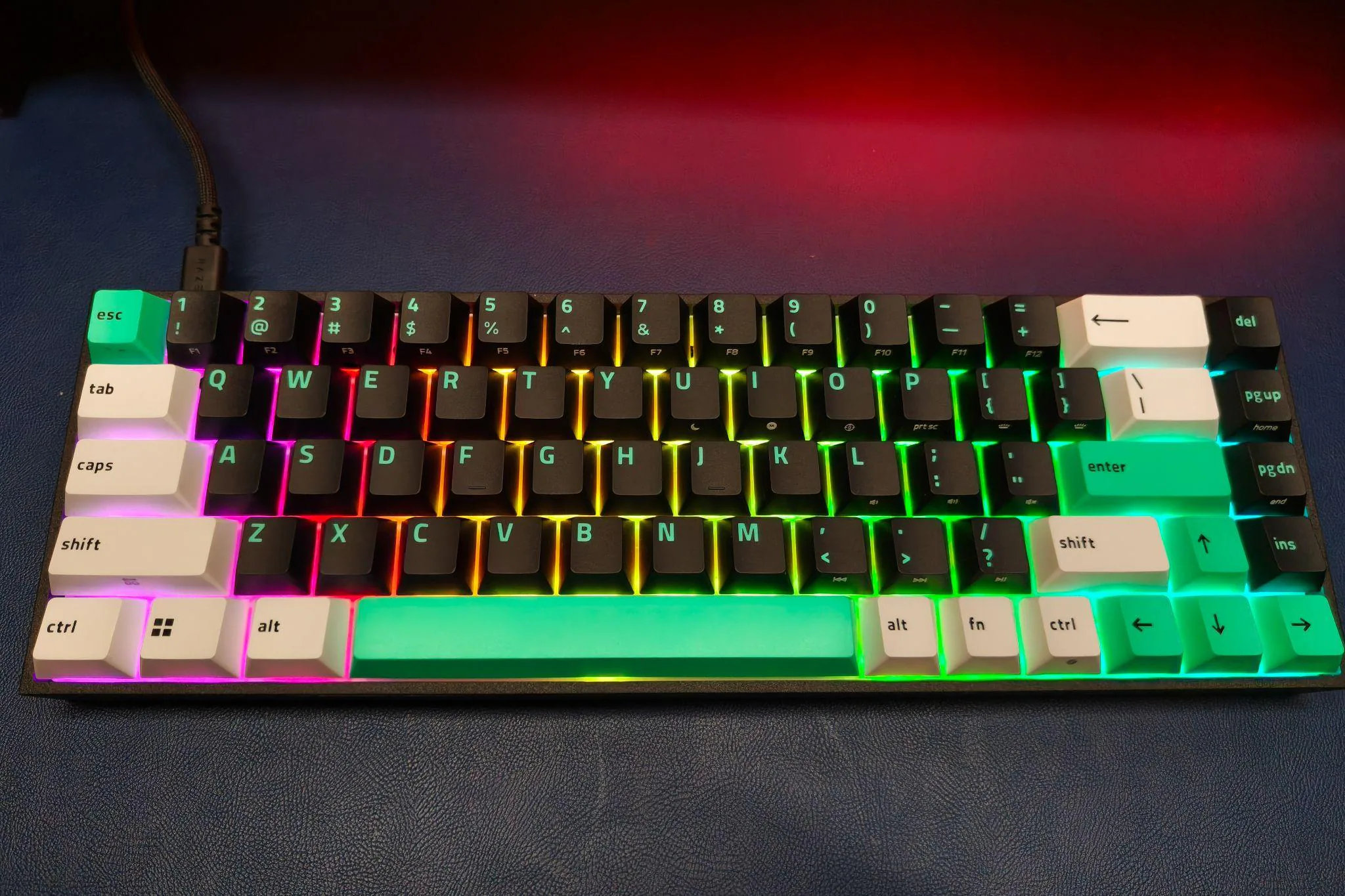 Đánh giá Razer Reclusa X Mini 65% khi bàn phím custom dễ tiếp cận hơn Đánh giá Razer Reclusa X Mini 65% khi bàn phím custom dễ tiếp cận hơn
